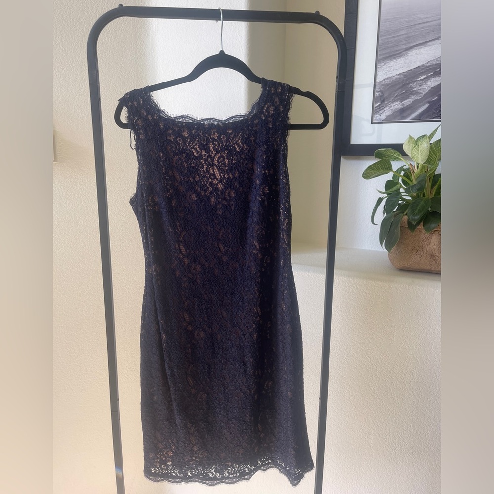 adrianna papell size 8 sleeveless lace dress
